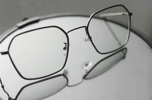 這副接力配送的新眼鏡，讓浙江醫(yī)生淚眼婆娑