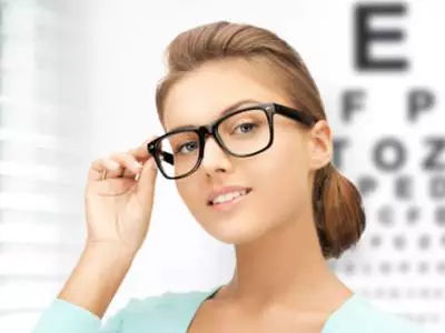 新配眼鏡感覺(jué)不舒服？可能是因?yàn)檫@些原因